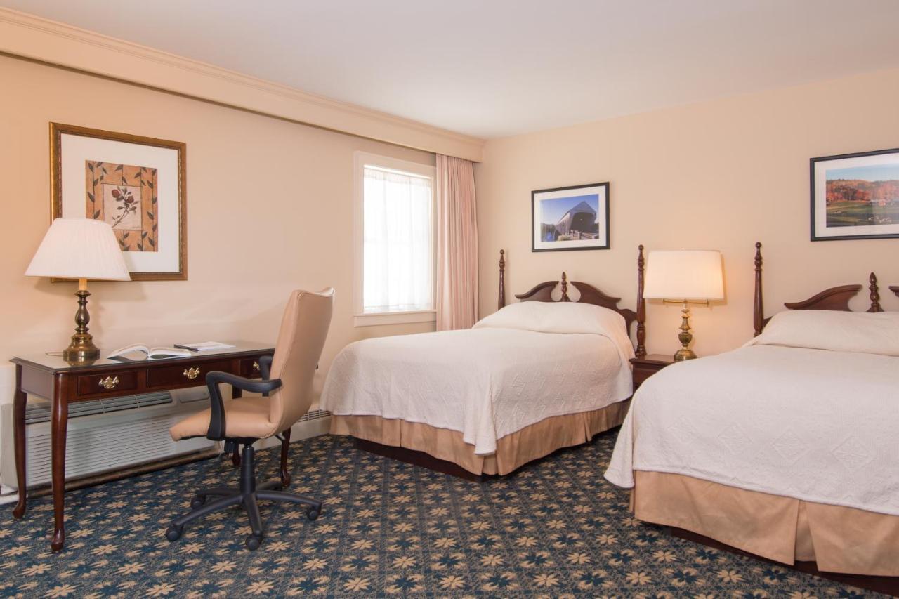 Middlebury Inn Bagian luar foto