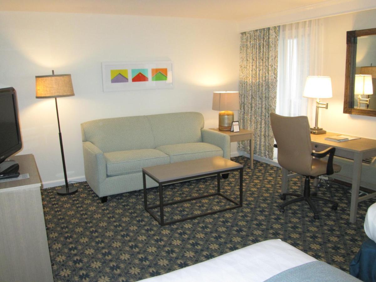 Middlebury Inn Bagian luar foto