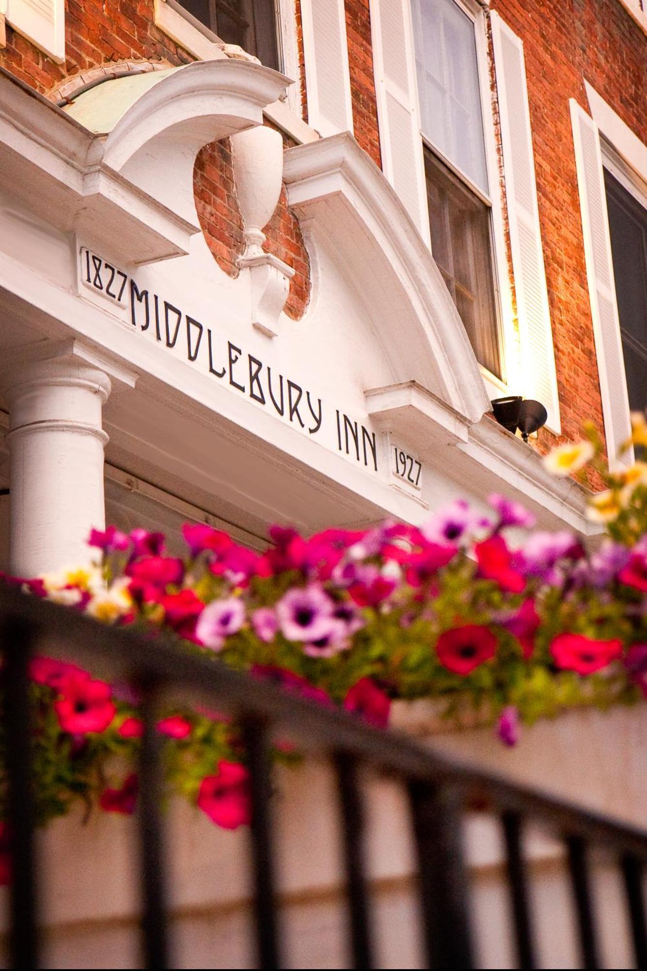 Middlebury Inn Bagian luar foto