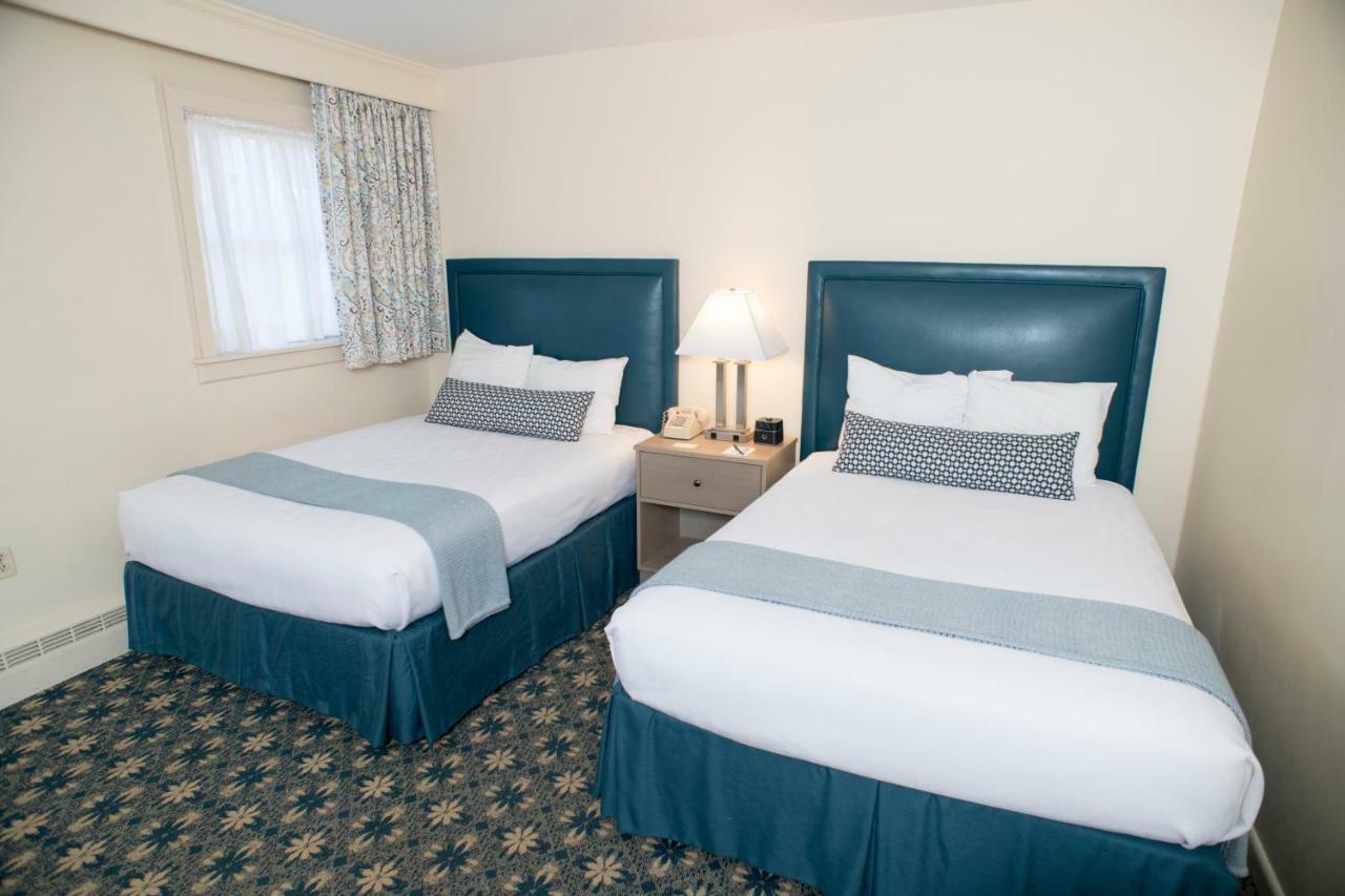 Middlebury Inn Bagian luar foto