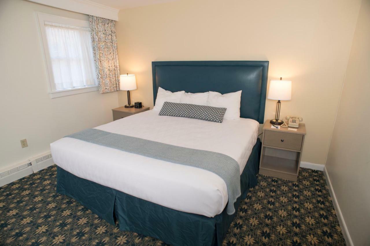 Middlebury Inn Bagian luar foto