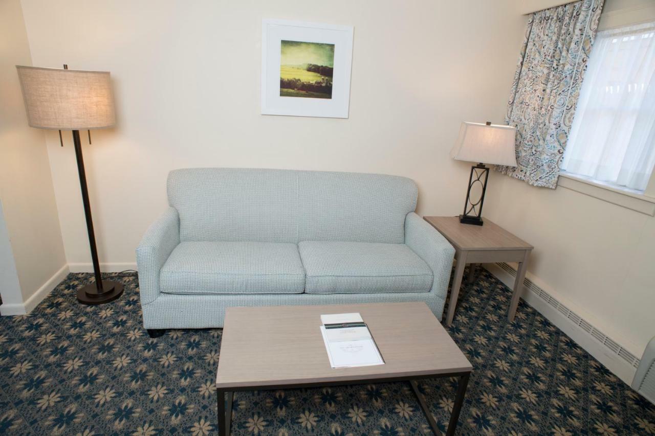 Middlebury Inn Bagian luar foto