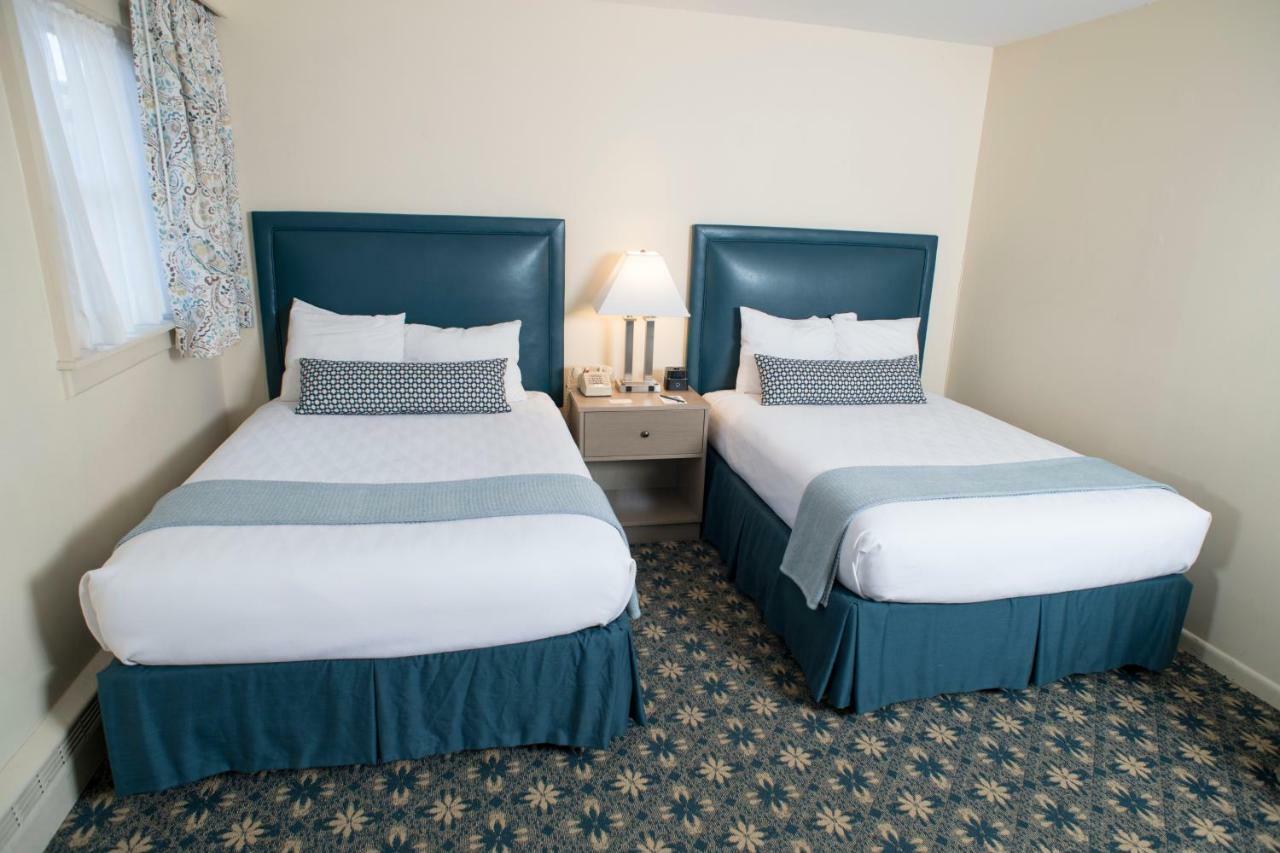 Middlebury Inn Bagian luar foto
